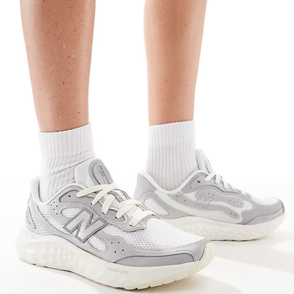 NEW New Balance Fresh Foam® Arishi v4 Running Shoes in gray For Women 0126 4s2